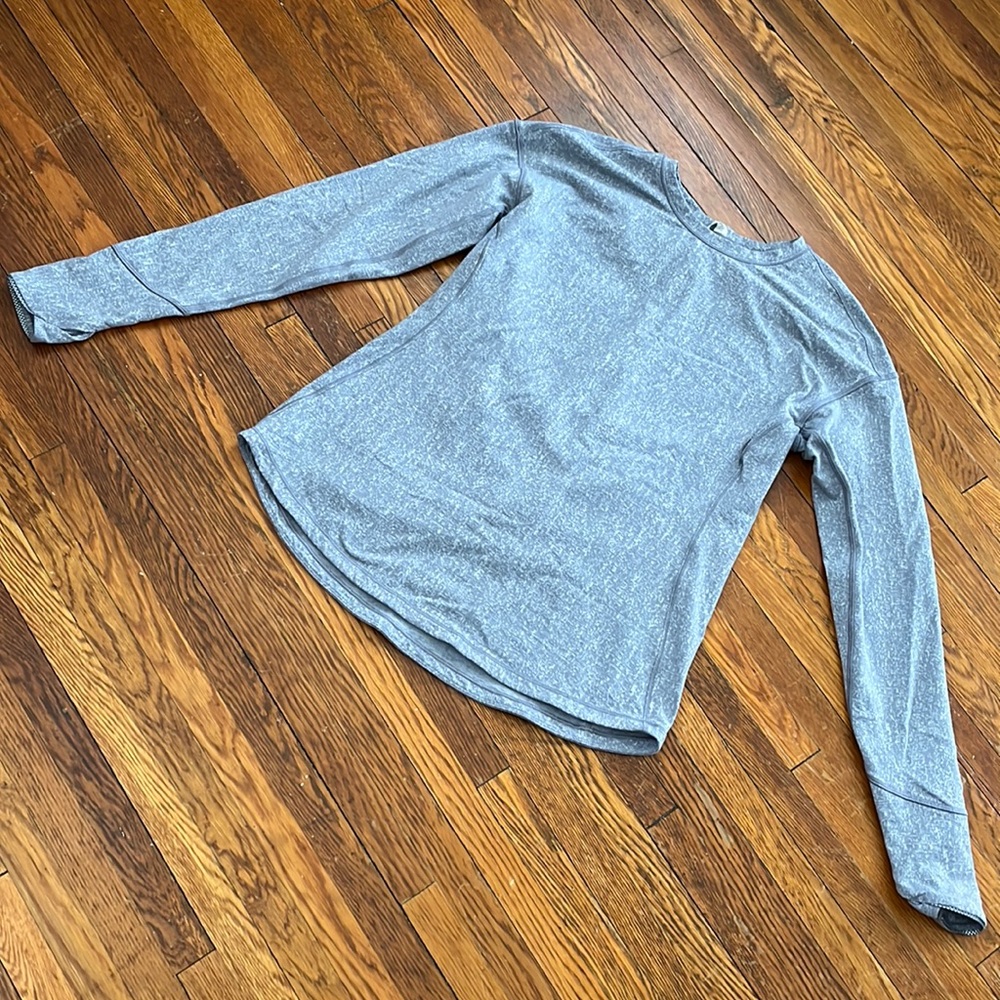 LULULEMON LONG SLEEVE SCUBA TEE SIZE 10